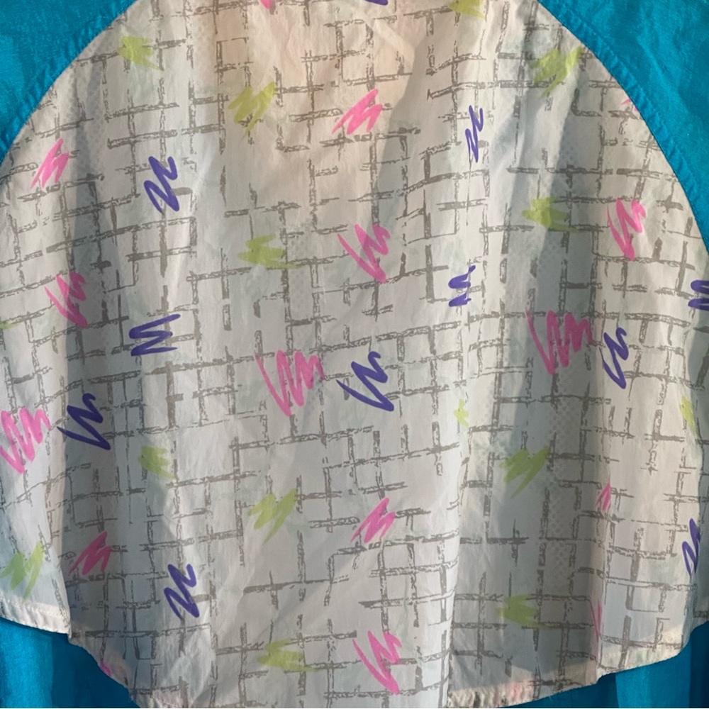 Women’s Puma Windbreaker Jacket - Picture 4 of 6